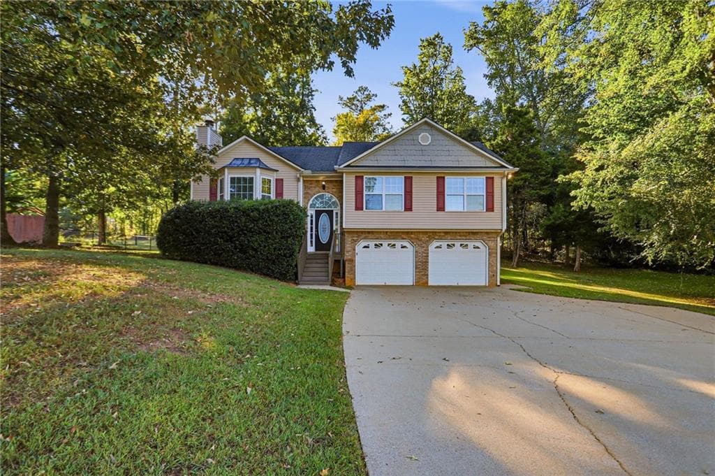 3 bedroom, 2 bathroom, 1,475 sq ft home for sale at 22 Carriage Lane, Cartersville, GA
