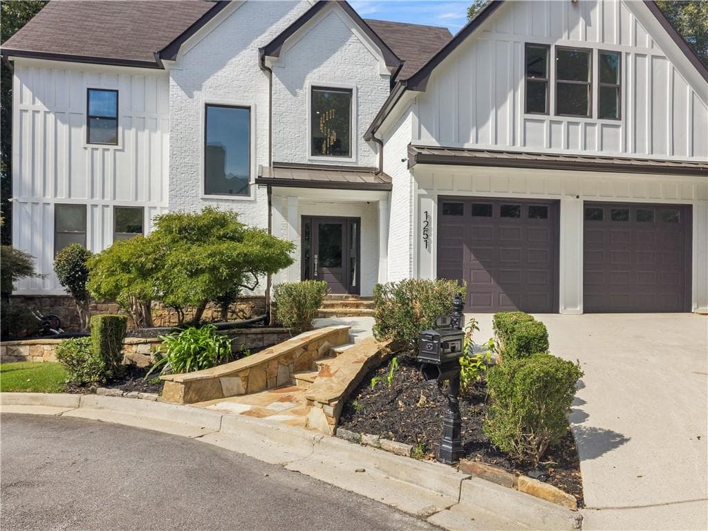 4 bedroom, 5 bathroom, 4,615 sq ft single family residence for sale at 1251 Brookhaven Hideway Court, Atlanta, GA 30319 — photo 5