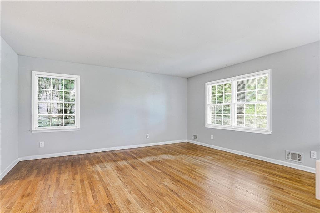 4 bedroom, 3 bathroom, 2,152 sq ft single family residence for sale at 6489 Lynndale, Morrow, GA 30260 — photo 10