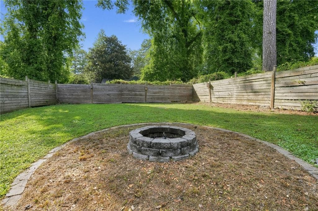 3 bedroom, 3 bathroom, 1,482 sq ft single family residence for sale at 969 Gaston Street, Atlanta, GA 30310 — photo 9