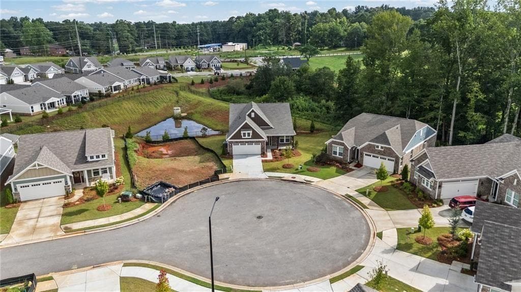 4 bedroom, 3 bathroom, 2,731 sq ft single family residence under contract at 165 Laurel Farms Lane, Dallas, GA 30157 — photo 2