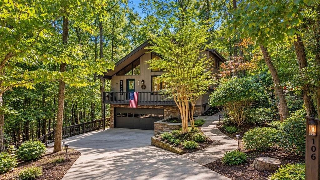3 bedroom, 3 bathroom, 2,580 sq ft single family residence for sale at 106 Banyon Court, Waleska, GA 30183