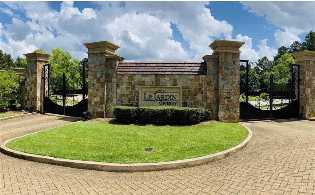 single family residence for sale at 4309 Giverney Boulevard, South Fulton, GA 30213