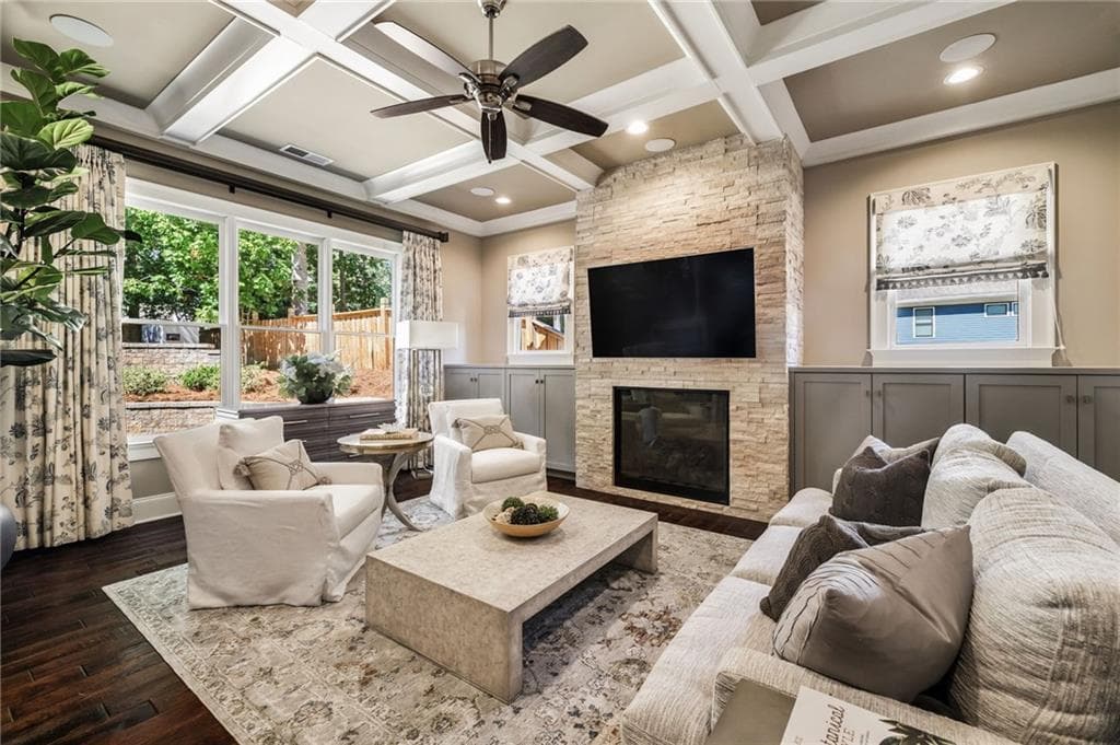 6 bedroom, 7 bathroom, 6,049 sq ft single family residence for sale at 2872 Parkridge Drive, Atlanta, GA 30319 — photo 9