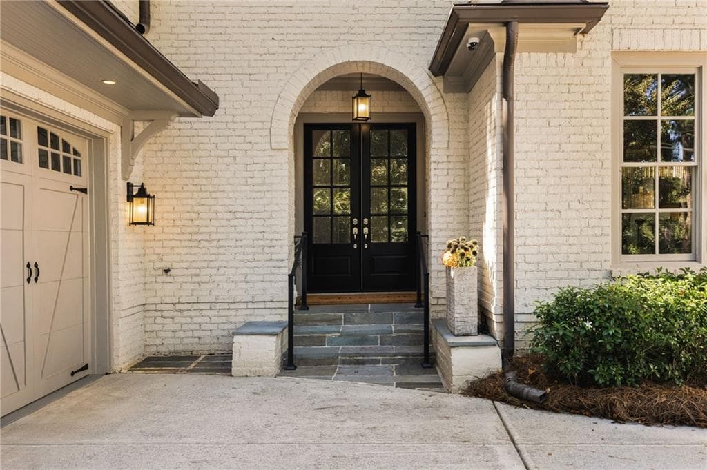 6 bedroom, 7 bathroom, 6,049 sq ft single family residence for sale at 2872 Parkridge Drive, Atlanta, GA 30319 — photo 10