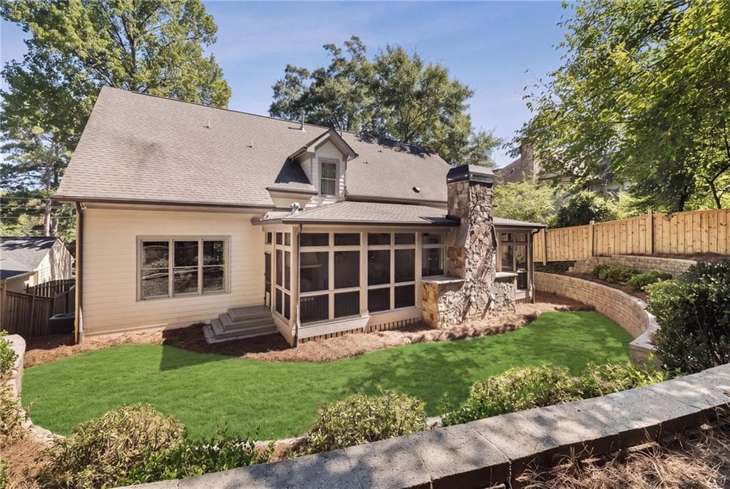 6 bedroom, 7 bathroom, 6,049 sq ft single family residence for sale at 2872 Parkridge Drive, Atlanta, GA 30319 — photo 3