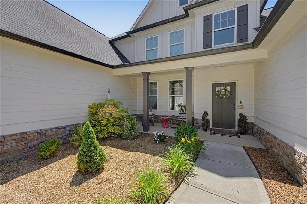 5 bedroom, 4 bathroom, 2,649 sq ft single family residence for sale at 467 Longwood Place, Dallas, GA 30132 — photo 3