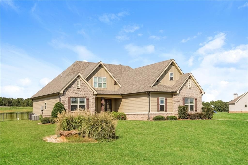 5 bedroom, 4 bathroom, 2,780 sq ft single family residence for sale at 71 Derby Drive, Forsyth, GA 31029 — photo 6