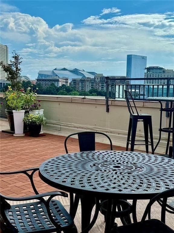 1 bedroom, 1 bathroom, 889 sq ft condominium for sale at 115 W Peachtree Place 509, Atlanta, GA 30313 — photo 8