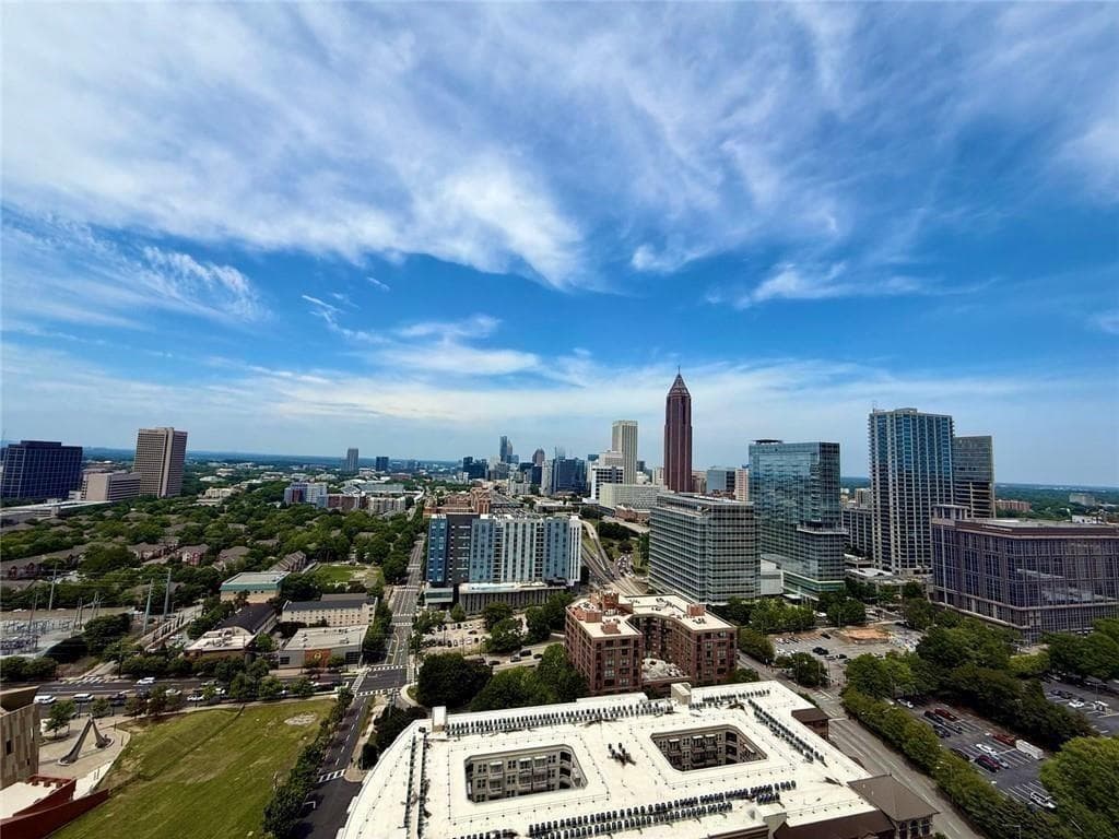 1 bedroom, 1 bathroom, 864 sq ft condominium for sale at 285 Centennial Olympic Park Drive 903, Atlanta, GA 30313 — photo 5