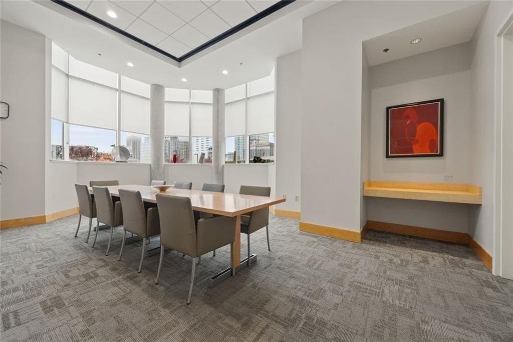 1 bedroom, 1 bathroom, 864 sq ft condominium for sale at 285 Centennial Olympic Park Drive 903, Atlanta, GA 30313 — photo 10
