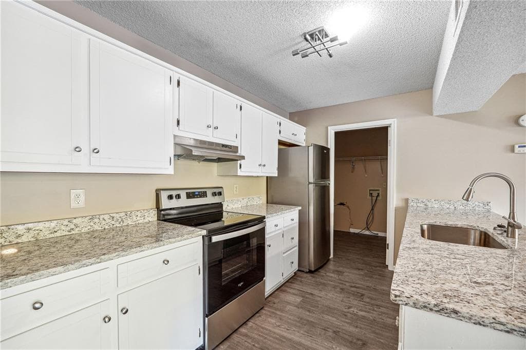 2 bedroom, 2 bathroom, 1,056 sq ft duplex for rent at 3970 Darryl Lane 3970, Gainesville, GA 30506 for $1,650 a month — photo 8