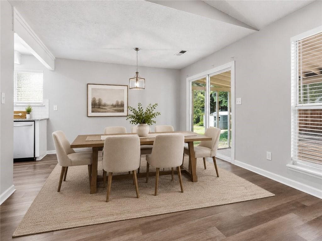 4 bedroom, 2 bathroom, 1,780 sq ft single family residence for sale at 8413 Glenwoods Terrace, Riverdale, GA 30274 — photo 3