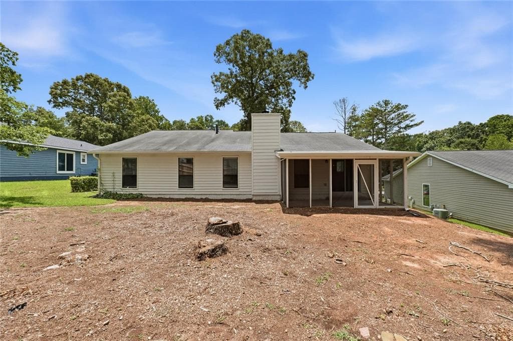 4 bedroom, 2 bathroom, 1,780 sq ft single family residence for sale at 8413 Glenwoods Terrace, Riverdale, GA 30274 — photo 8