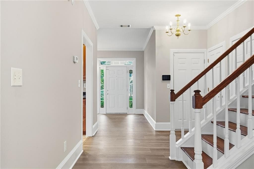 3 bedroom, 3 bathroom, 2,622 sq ft single family residence for sale at 1983 Wellesley Trace, Dunwoody, GA 30338 — photo 4