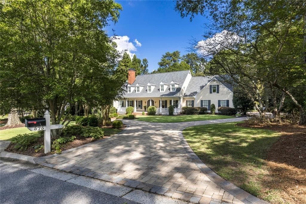 6 bedroom, 6 bathroom, 8,744 sq ft single family residence for sale at 575 Old Cobblestone, Atlanta, GA 30350 — photo 3