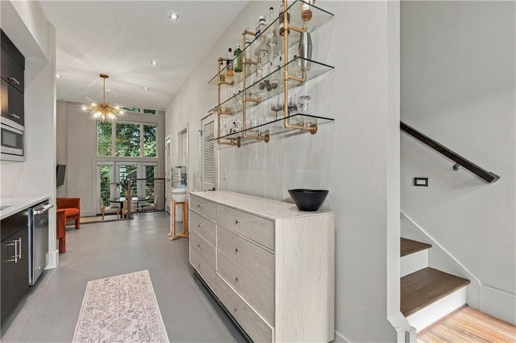 2 bedroom, 4 bathroom, 1,746 sq ft townhouse for sale at 1672 Dekalb Avenue 5, Atlanta, GA 30307 — photo 3