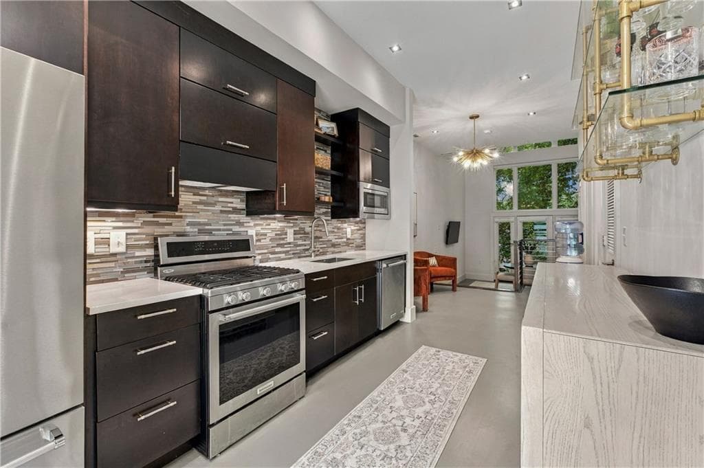 2 bedroom, 4 bathroom, 1,746 sq ft townhouse for sale at 1672 Dekalb Avenue 5, Atlanta, GA 30307 — photo 4