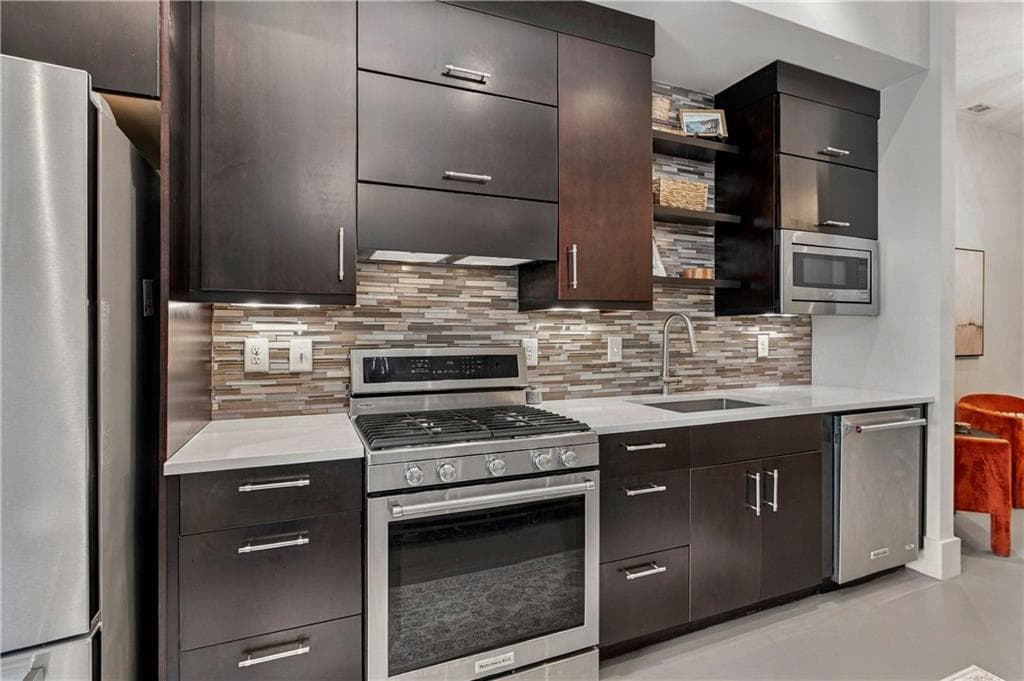2 bedroom, 4 bathroom, 1,746 sq ft townhouse for sale at 1672 Dekalb Avenue 5, Atlanta, GA 30307 — photo 5