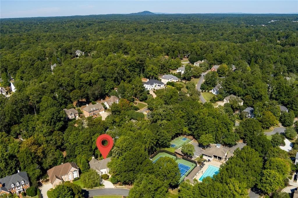 6 bedroom, 5 bathroom, 5,538 sq ft single family residence for sale at 1298 Waterford Green Trail, Marietta, GA 30068 — photo 4