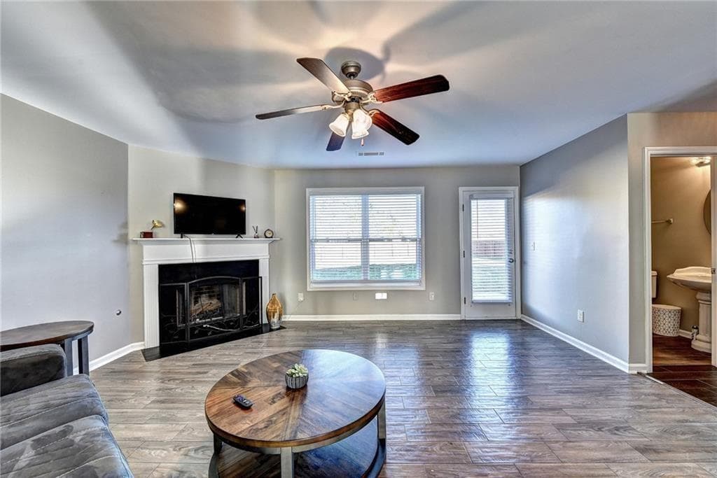 4 bedroom, 3 bathroom, 2,524 sq ft single family residence for rent at 782 Kaitlyn Drive, Loganville, GA 30052 for $2,750 a month — photo 9