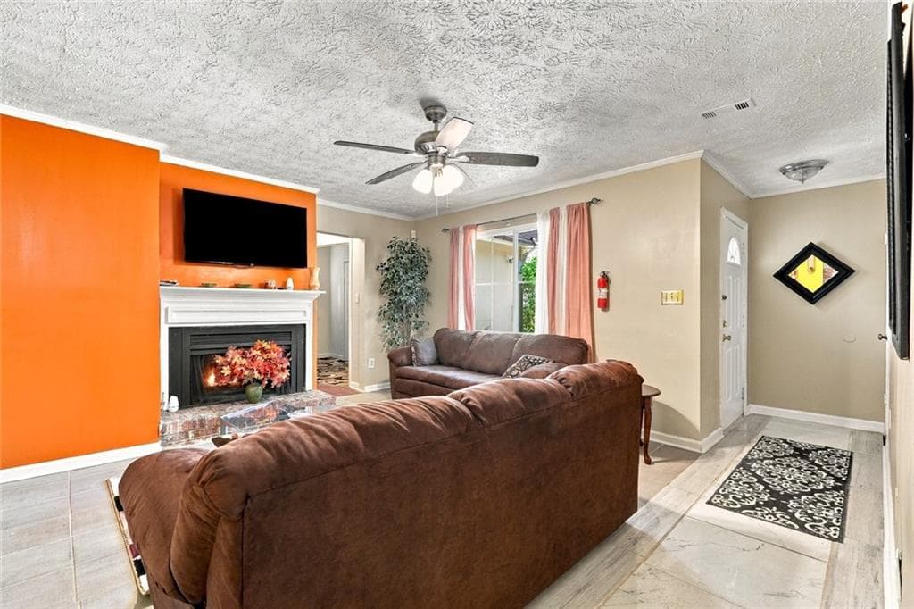 5 bedroom, 4 bathroom, 1,136 sq ft single family residence for sale at 1150 Crystal Lake Road, Atlanta, GA 30349 — photo 5