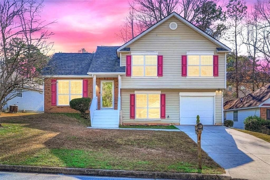 3 bedroom, 2 bathroom, 1,662 sq ft single family residence for sale at 6543 Alford Way, Lithonia, GA 30058 — photo 4