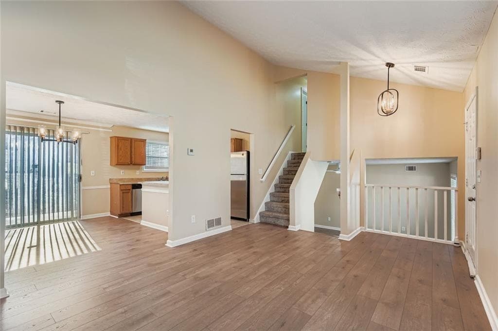 3 bedroom, 2 bathroom, 1,662 sq ft single family residence for sale at 6543 Alford Way, Lithonia, GA 30058 — photo 6
