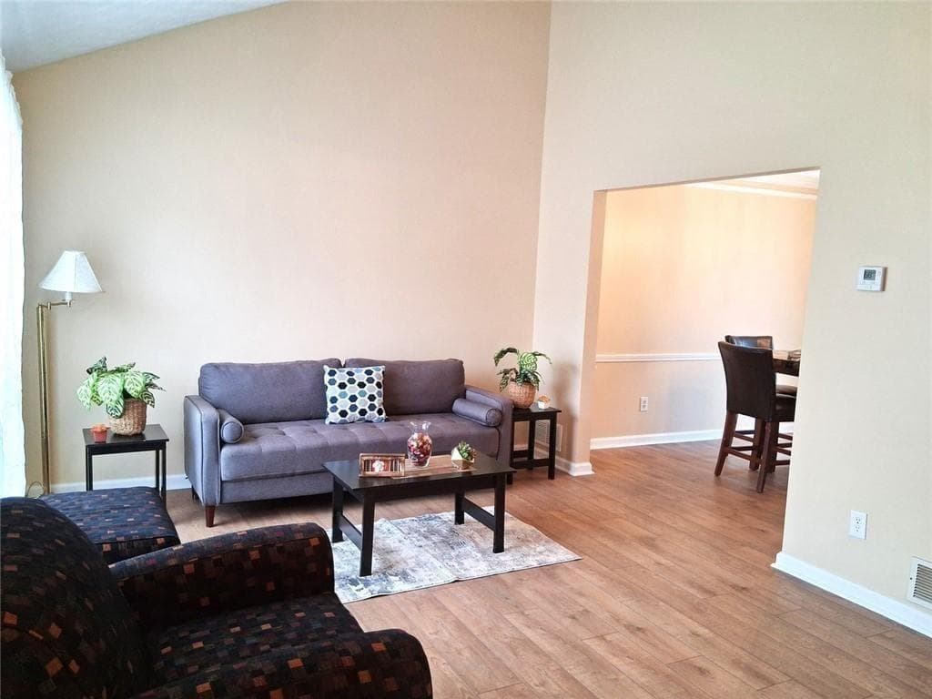 3 bedroom, 2 bathroom, 1,662 sq ft single family residence for sale at 6543 Alford Way, Lithonia, GA 30058 — photo 8