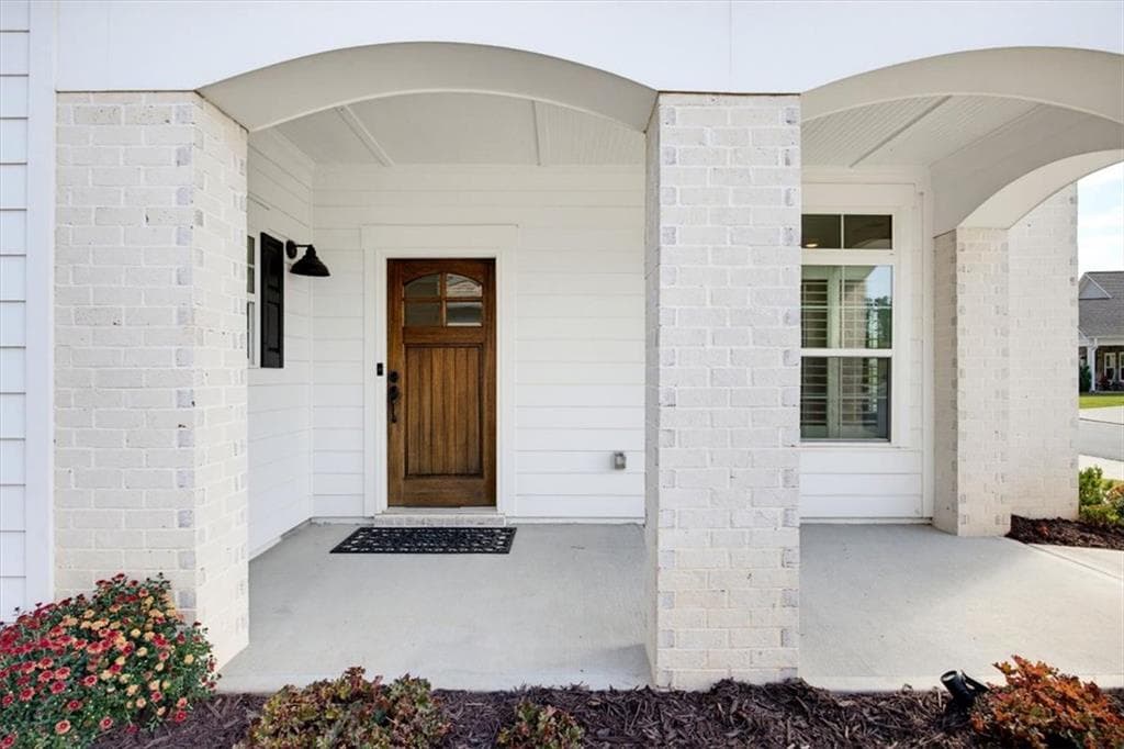 2 bedroom, 2 bathroom, 2,745 sq ft single family residence for sale at 5084 Dillingham Drive, Acworth, GA 30101 — photo 3