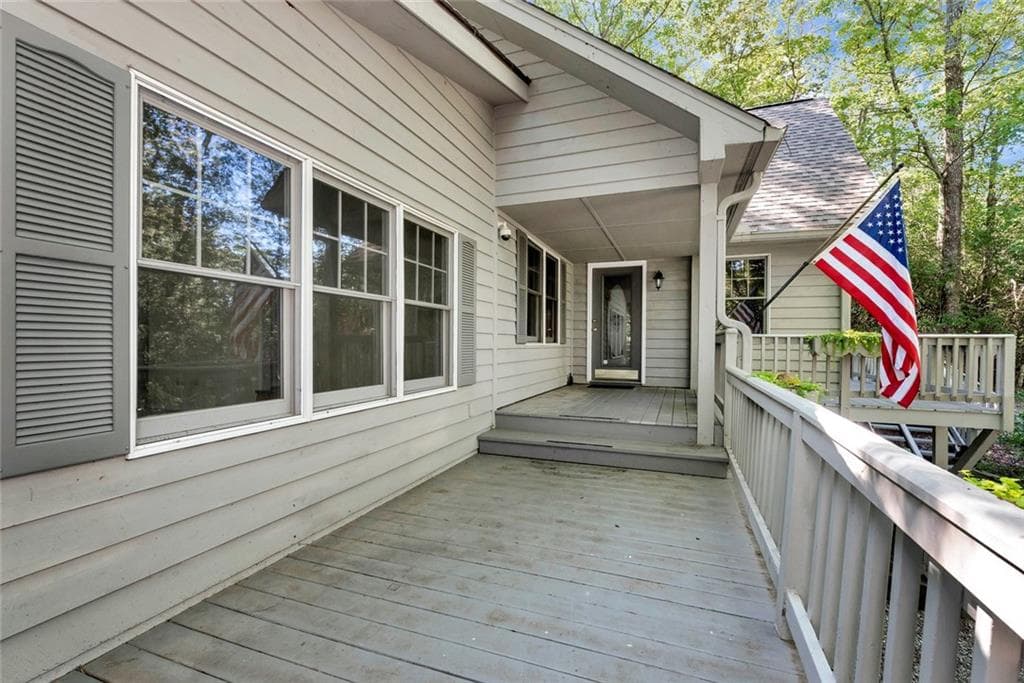3 bedroom, 4 bathroom, 3,666 sq ft single family residence for sale at 325 Muir Drive, Sautee Nacoochee, GA 30571 — photo 4