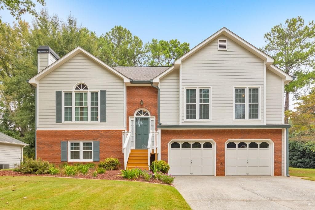 4 bedroom, 3 bathroom, 2,045 sq ft single family residence for sale at 3304 Hillside Drive, Powder Springs, GA 30127 — photo 9