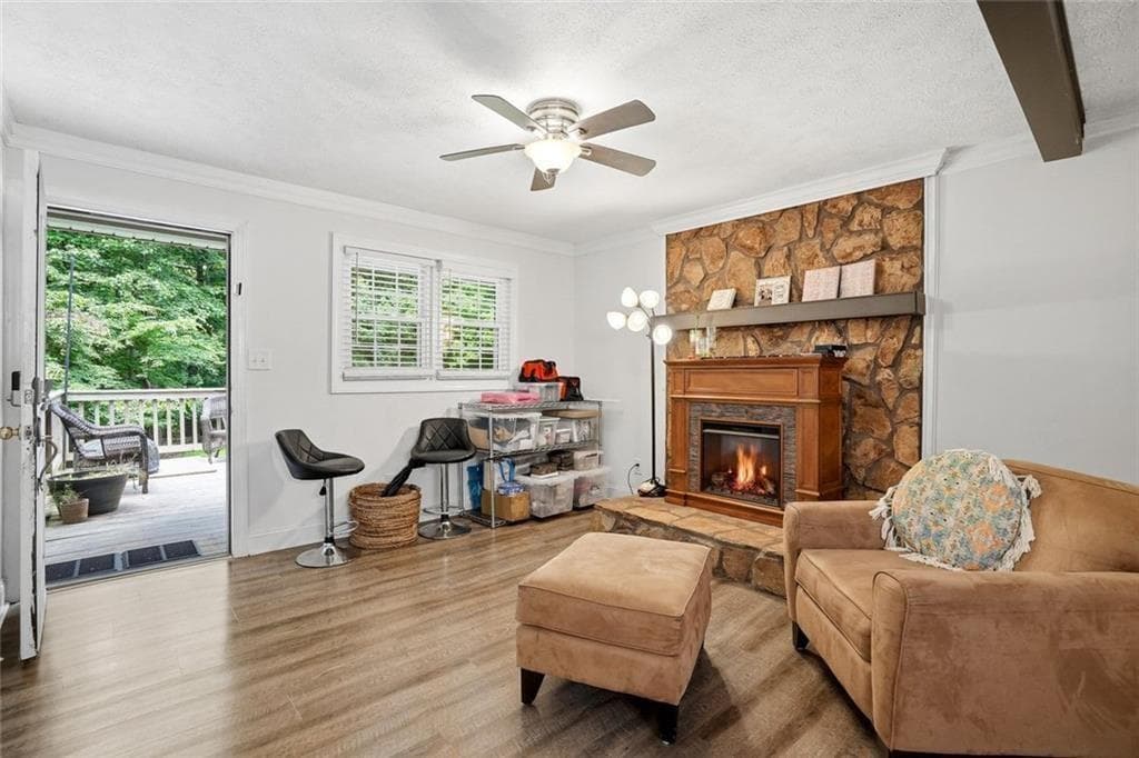 3 bedroom, 2 bathroom, 1,572 sq ft single family residence for sale at 40 Oak Hill Drive, Winder, GA 30680 — photo 6