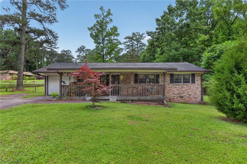 3 bedroom, 2 bathroom, 1,312 sq ft single family residence for sale at 3092 Hicks Road, Marietta, GA 30060