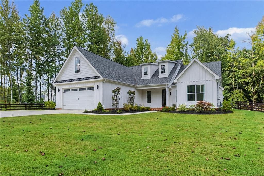 4 bedroom, 4 bathroom, 2,492 sq ft single family residence for rent at 276 Park Avenue, Woodstock, GA 30188 for $4,995 a month — photo 2