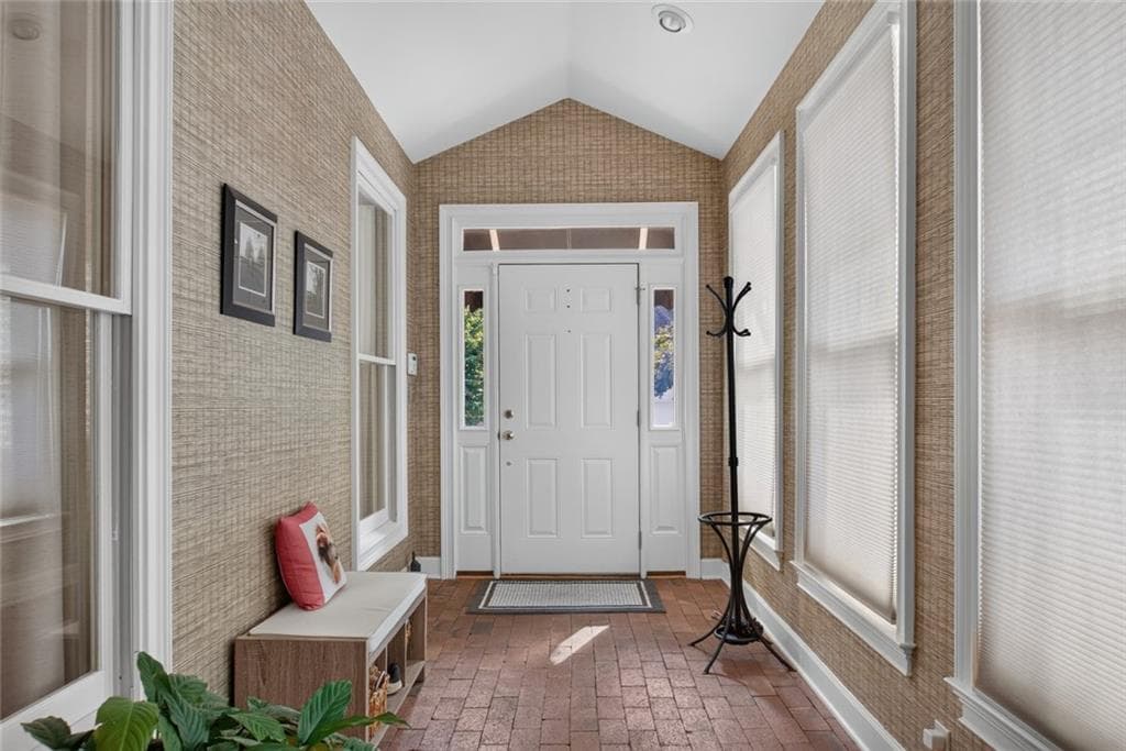 3 bedroom, 4 bathroom, 4,229 sq ft townhouse for sale at 6140 Forest Hills Drive, Peachtree Corners, GA 30092 — photo 5