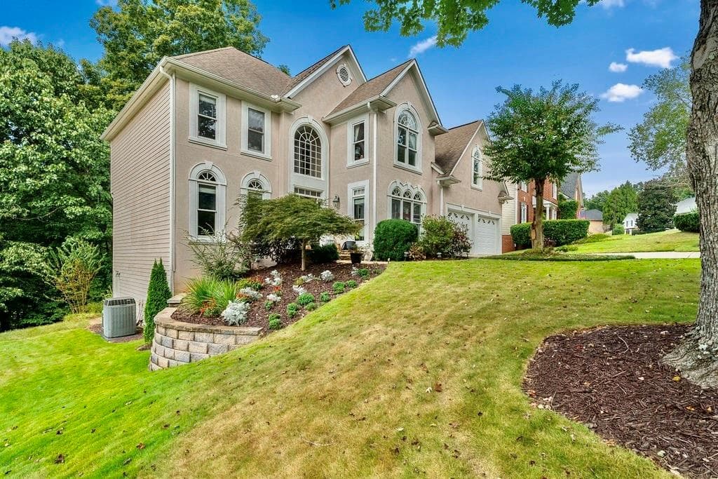 6 bedroom, 4 bathroom, 4,504 sq ft single family residence for sale at 3957 Bellingrath Main, Kennesaw, GA 30144 — photo 2