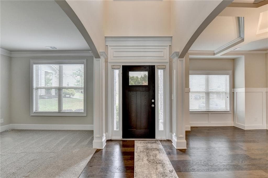 5 bedroom, 3 bathroom, 3,082 sq ft single family residence for sale at 3972 Golden Gate Way, Buford, GA 30518 — photo 2