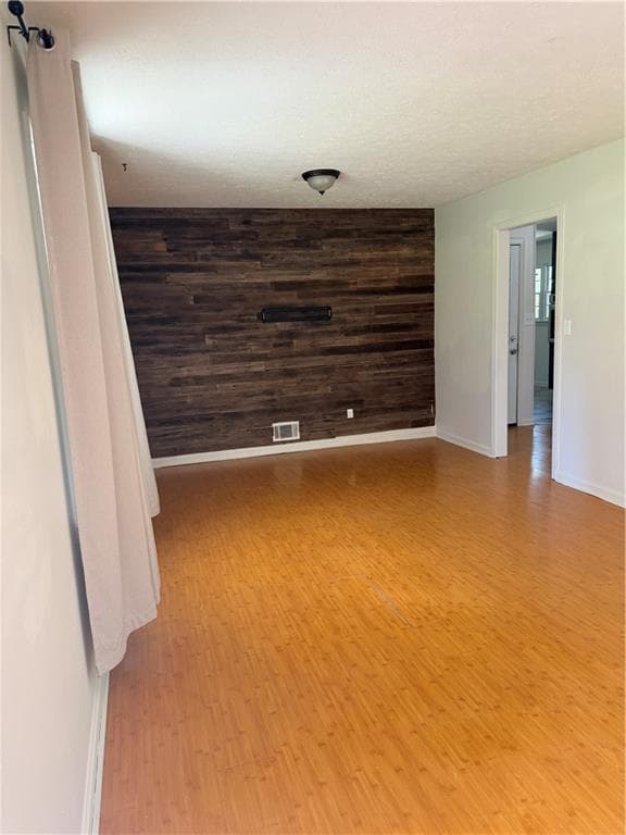 3 bedroom, 2 bathroom, 1,486 sq ft single family residence for rent at 4471 Parkview Drive, Lithia Springs, GA 30122 for $1,850 a month — photo 6