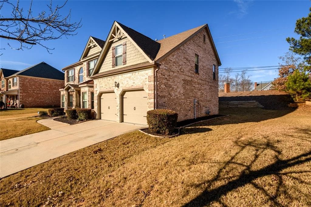 5 bedroom, 3 bathroom, 2,984 sq ft single family residence for sale at 1979 Trinity Mill Drive, Dacula, GA 30019 — photo 2