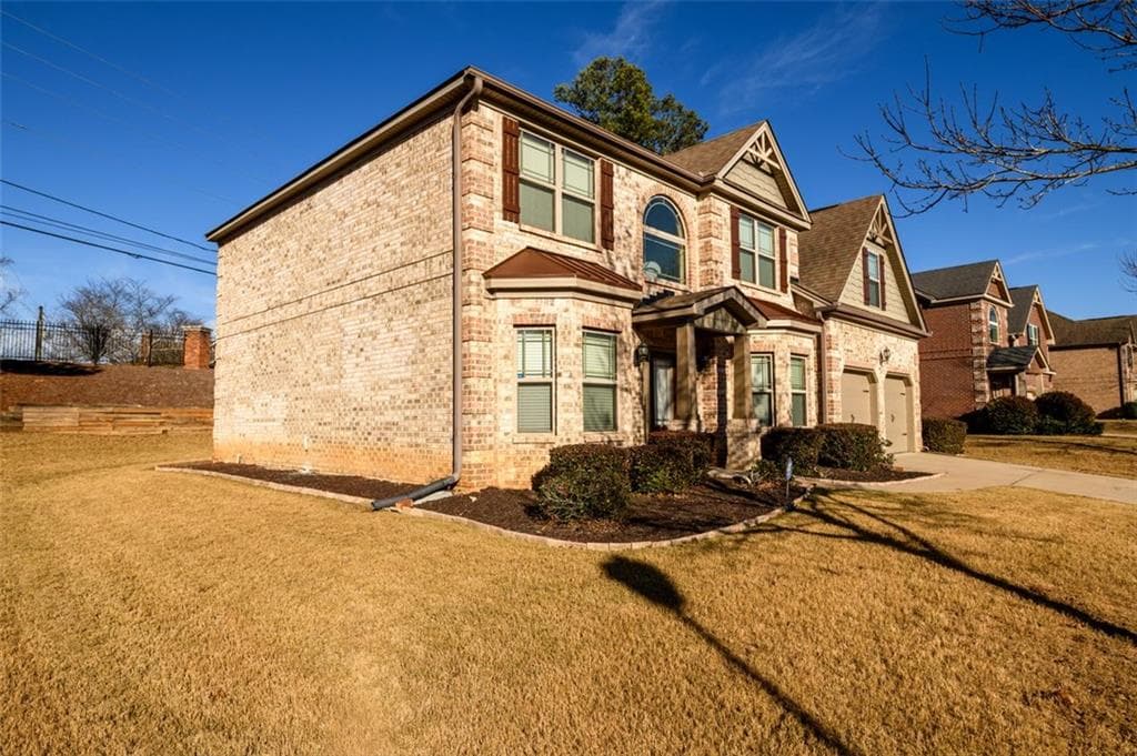 5 bedroom, 3 bathroom, 2,984 sq ft single family residence for sale at 1979 Trinity Mill Drive, Dacula, GA 30019 — photo 3