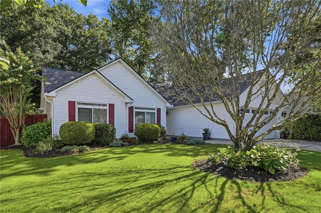 3 bedroom, 2 bathroom, 1,449 sq ft single family residence for sale at 584 Fernstone Trail, Lawrenceville, GA 30046