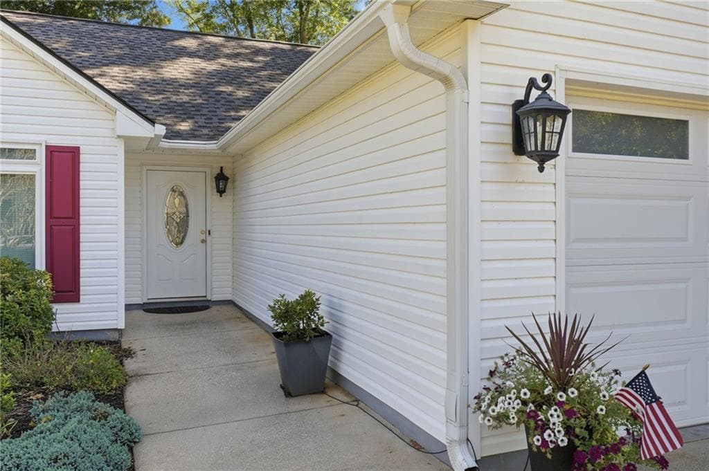 3 bedroom, 2 bathroom, 1,449 sq ft single family residence for sale at 584 Fernstone Trail, Lawrenceville, GA 30046 — photo 4