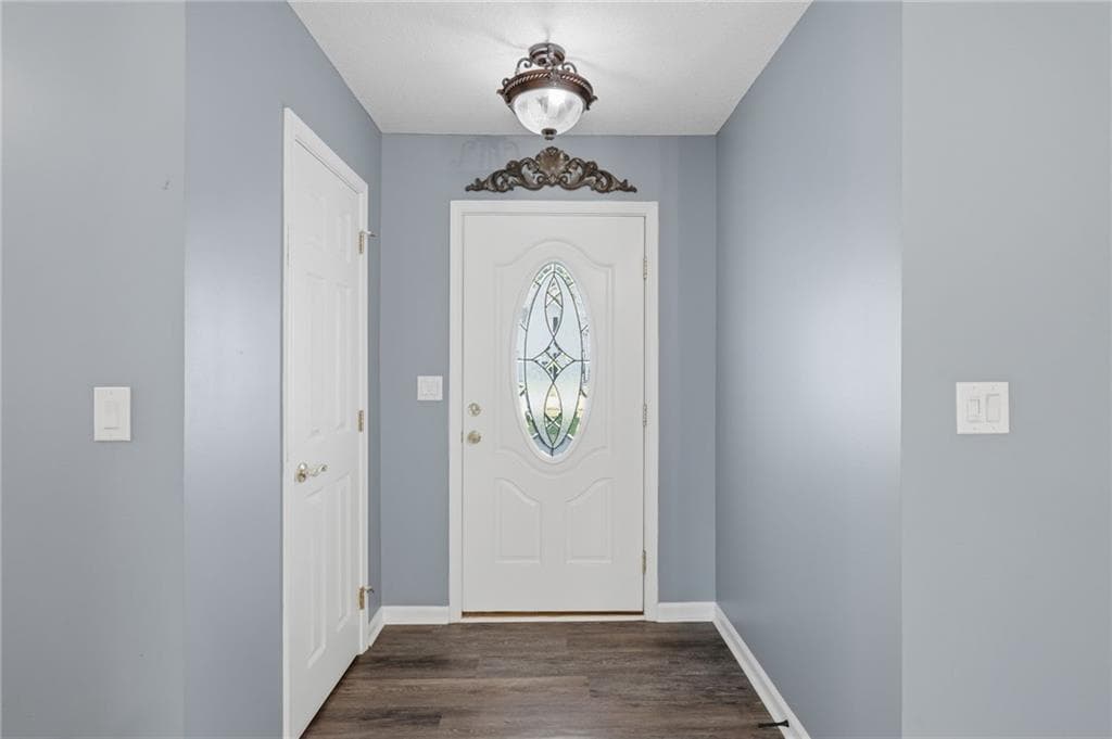 3 bedroom, 2 bathroom, 1,449 sq ft single family residence for sale at 584 Fernstone Trail, Lawrenceville, GA 30046 — photo 5