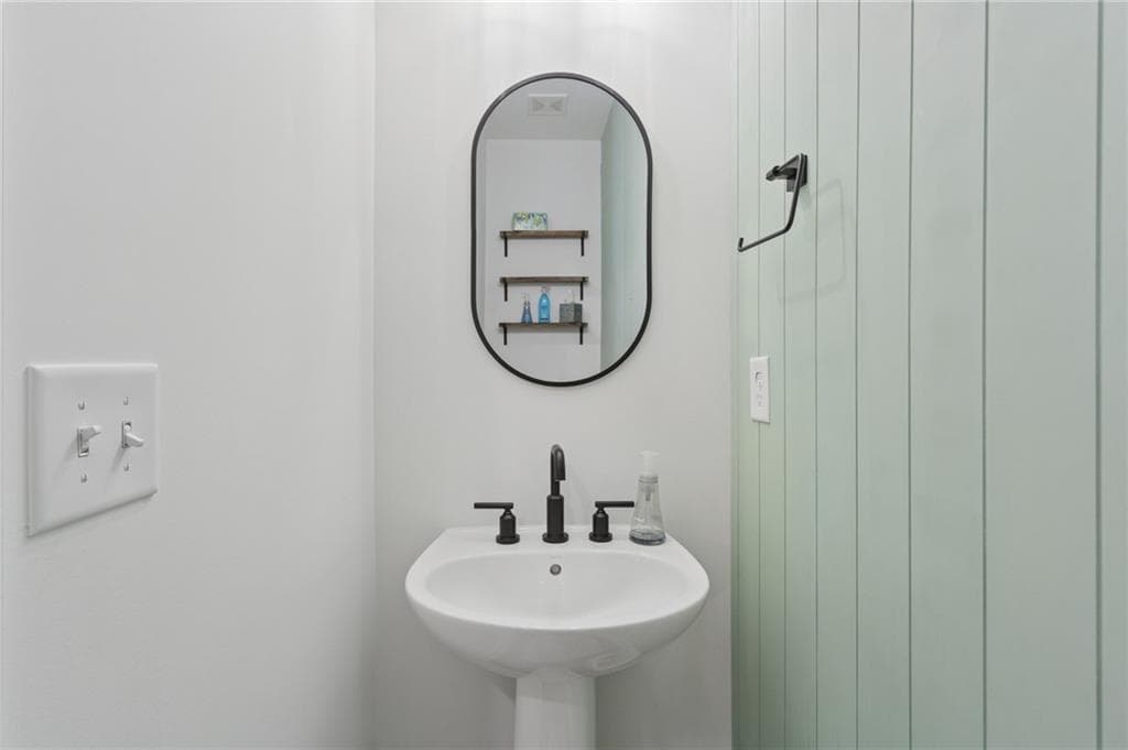 2 bedroom, 4 bathroom, 1,664 sq ft townhouse for sale at 2475 Figaro Drive, Atlanta, GA 30339 — photo 10