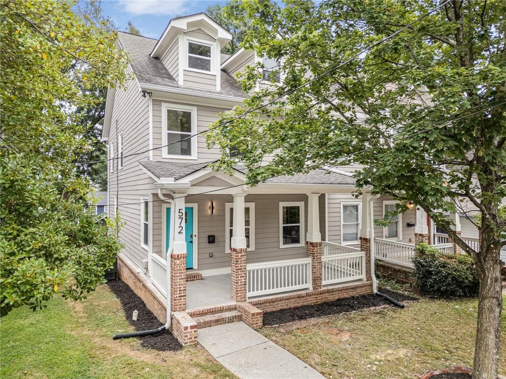 4 bedroom, 3 bathroom, 1,584 sq ft single family residence for sale at 572 Formwalt Street, Atlanta, GA 30312