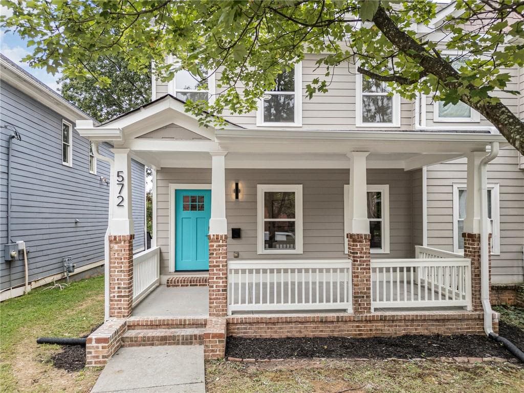 4 bedroom, 3 bathroom, 1,584 sq ft single family residence for sale at 572 Formwalt Street, Atlanta, GA 30312 — photo 2