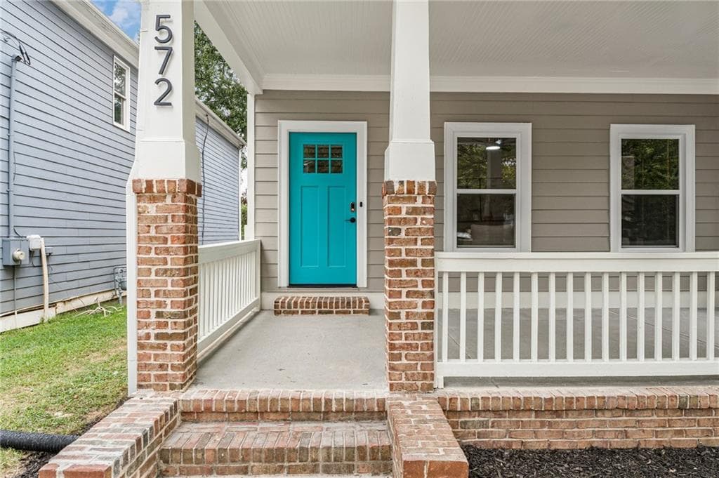 4 bedroom, 3 bathroom, 1,584 sq ft single family residence for sale at 572 Formwalt Street, Atlanta, GA 30312 — photo 6