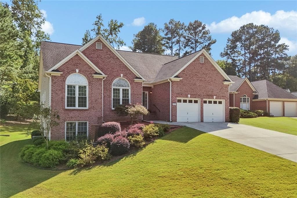 4 bedroom, 3 bathroom, 4,009 sq ft single family residence for sale at 4925 Woodbend Drive, Acworth, GA 30101