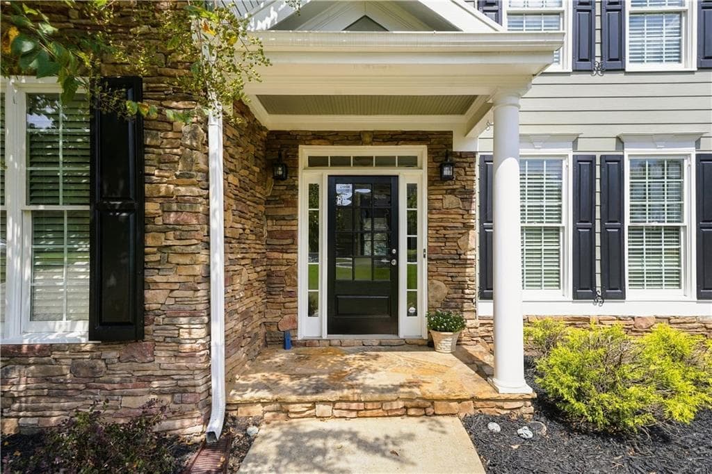 5 bedroom, 4 bathroom, 4,059 sq ft single family residence for sale at 5205 Millwood Drive, Canton, GA 30114 — photo 4
